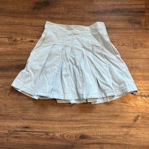 pleated skirt